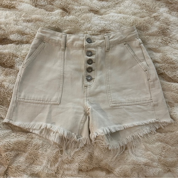 Free People We The Free Jesse Carpenter Shorts Cutoff Denim Off White Size: 24 - Picture 3 of 6